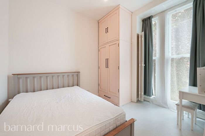 1 Bedroom Flat To Rent In Melrose Road, London, SW18