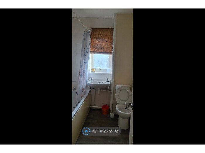 1 Bedroom Flat To Rent In Seaham Gardens, Gateshead, NE9