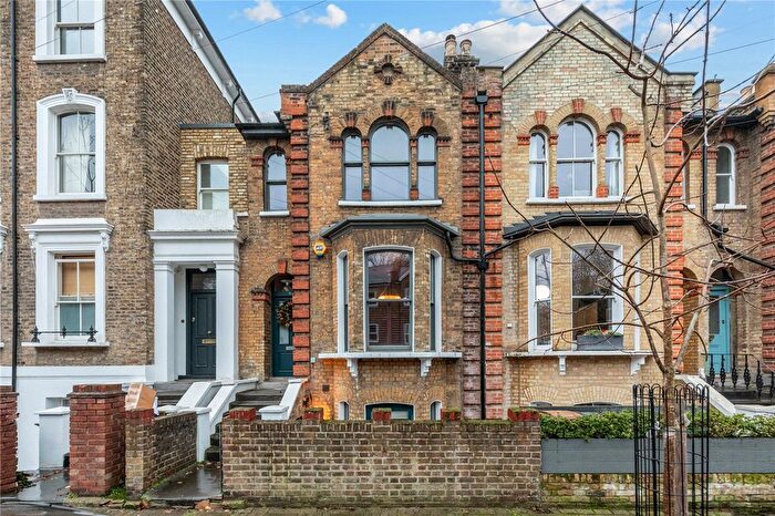 4 Bedroom Flat For Sale In Bouverie Road, London, N16