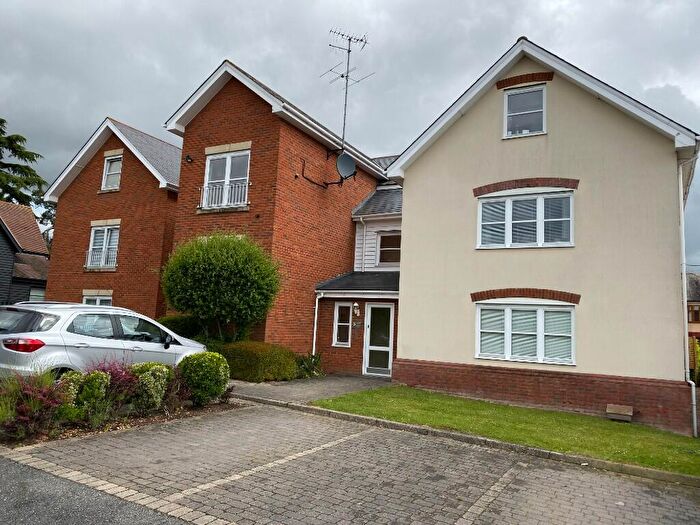2 Bedroom Apartment To Rent In Eastwood Road, Rayleigh, Essex, SS6