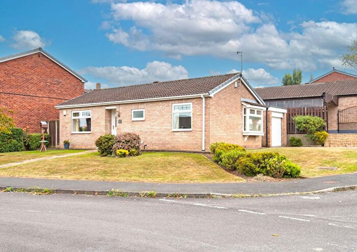2 Bedroom Detached Bungalow For Sale In Barton Crescent, Chesterfield, S40