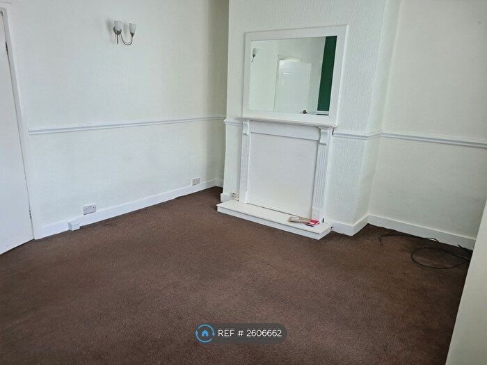 2 Bedroom Terraced House To Rent In Southfield Terrace, Halifax, HX3
