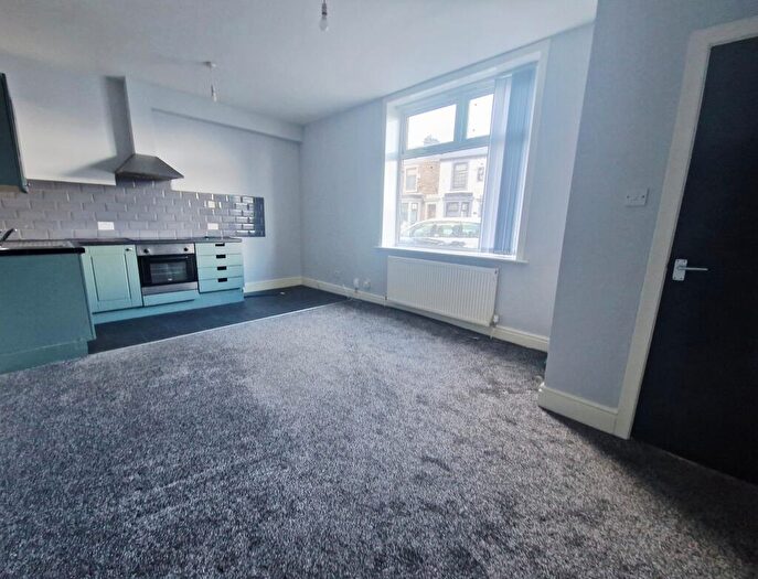1 Bedroom Flat To Rent In St. Huberts Road, BB6