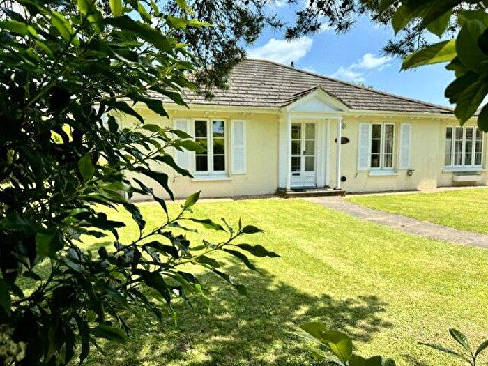 3 Bedroom Bungalow To Rent In Aldwick Bay, Aldwick, PO21