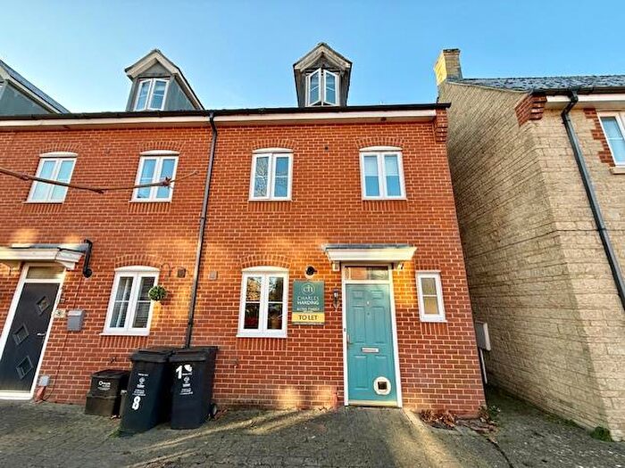 3 Bedroom End Of Terrace House To Rent In Capella Crescent, Oakhurst, Swindon, SN25