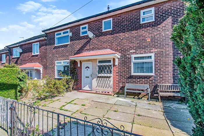 4 Bedroom House To Rent In Searness Road, Middleton, M24