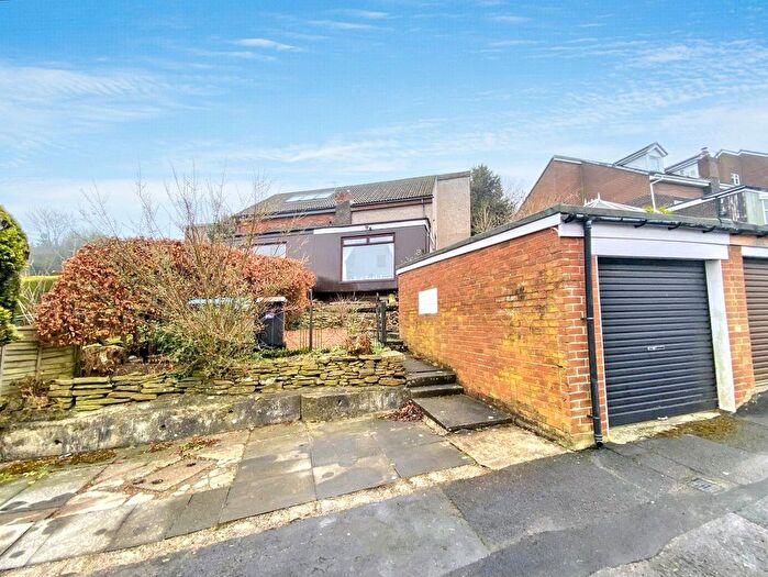 2 Bedroom Semi-Detached House For Sale In Belle View Drive, Consett, DH8