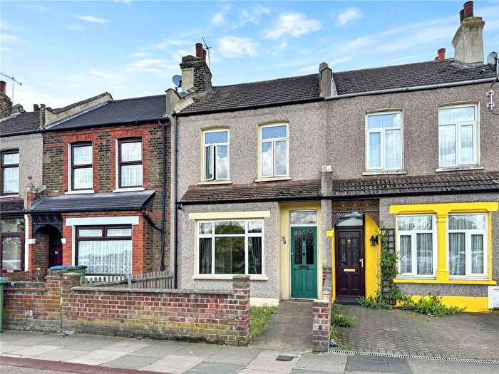 2 Bedroom Terraced House For Sale In Kings Highway, Plumstead Common, SE18