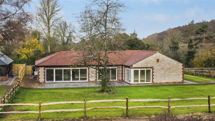 4 Bedroom Detached House For Sale In Tinkerpot Lane, Sevenoaks, Kent, TN15