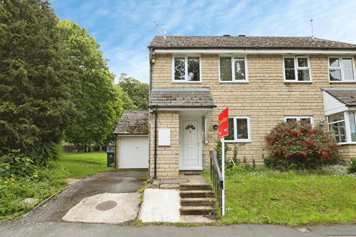3 Bedroom Semi-Detached House To Rent In Shepard Way, Chipping Norton, OX7