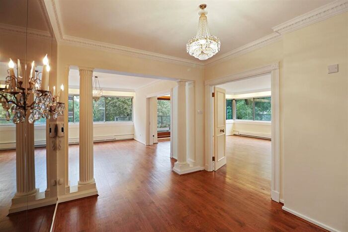 3 Bedroom Apartment To Rent In Avenue Road St John's Wood, NW8