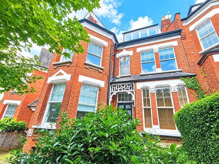 1 Bedroom Flat To Rent In Church Crescent, Muswell Hill, London, N10