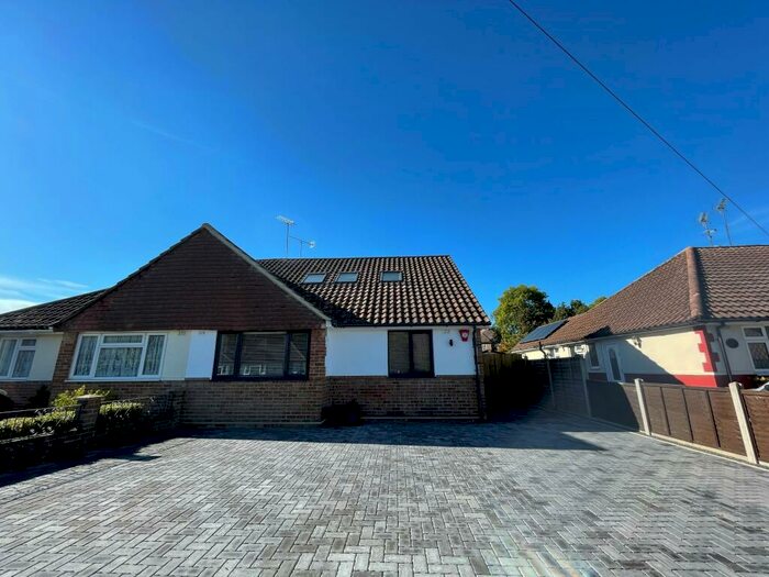 5 Bedroom House To Rent In Ravenswood Road, Burgess Hill, RH15