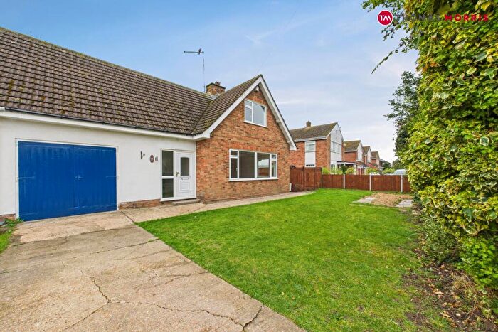 3 Bedroom Semi-Detached House For Sale In Green End Road, Sawtry, Huntingdon, PE28
