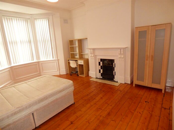 2 Bedroom Flat To Rent In Rokeby Terrace, Heaton, NE6