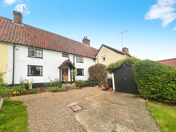 3 Bedroom Cottage For Sale In The Street, Tuddenham St Martin, IP6