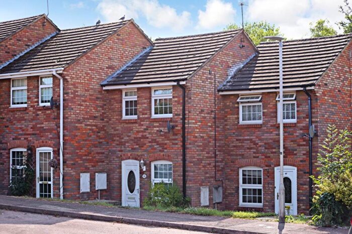 1 Bedroom Terraced House For Sale In Grove Gardens, Tring, HP23