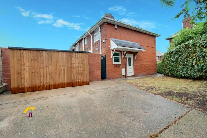 2 Bedroom Semi-Detached House To Rent In Tennyson Avenue, Thorne, Doncaster, DN8