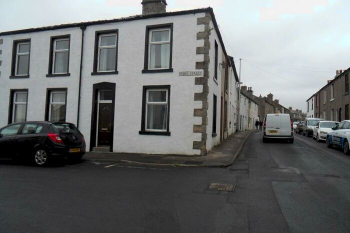 2 Bedroom End Of Terrace House To Rent In Hawk Street, Carnforth, LA5