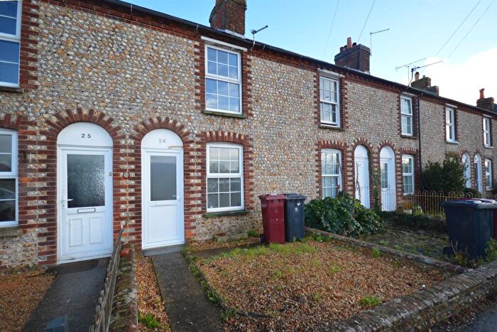2 Bedroom Cottage To Rent In Florence Road, Chichester, PO19