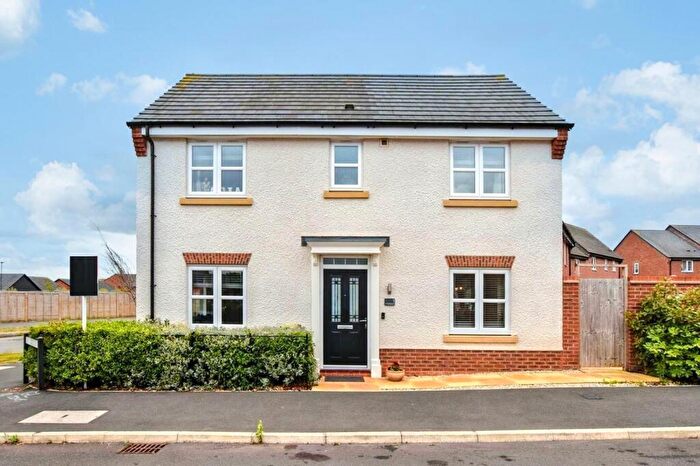 3 Bedroom Detached House For Sale In Iris Crescent, Mickleover, Derby, DE3