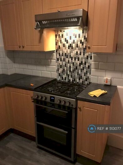 2 Bedroom Flat To Rent In Glebe Way, Whitstable, CT5