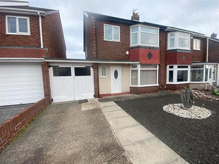 3 Bedroom Semi-Detached House For Sale In Malvern Road, Seaton Sluice, Whitley Bay, NE26