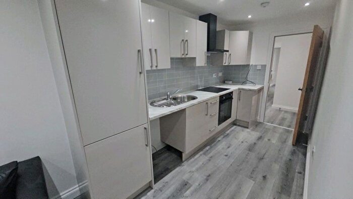 2 Bedroom Flat To Rent In Burnage Lane, Manchester, M19