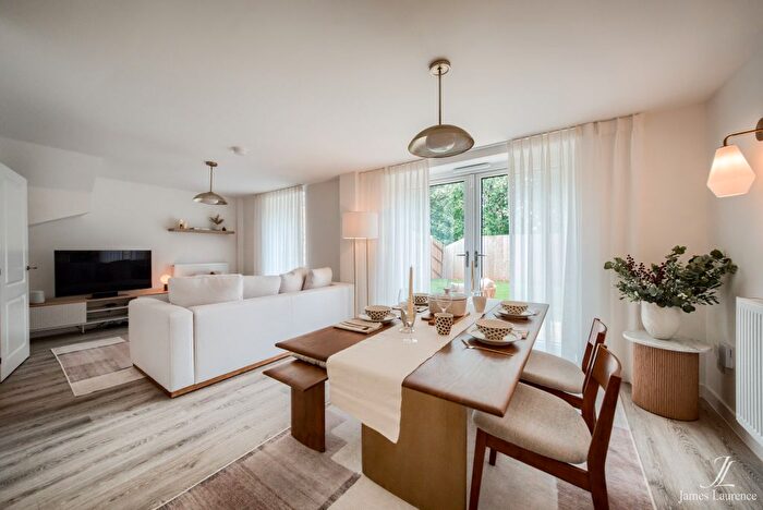 4 Bedroom End Of Terrace House To Rent In Parkes Avenue, Belgrave Village, Birmingham City Centre, B12