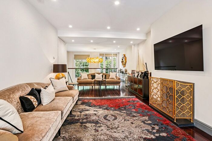 5 Bedroom Town House To Rent In Trevor Place, Knightsbridge, SW7