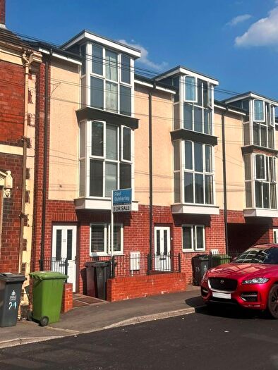 4 Bedroom End Terrace House For Sale In Cobden Street, Wednesbury, WS10
