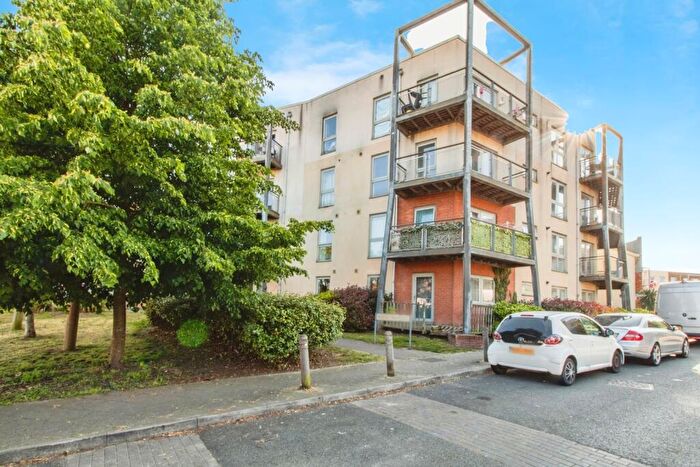 2 Bedroom Flat To Rent In Morris Walk, Dartford, Kent, DA1