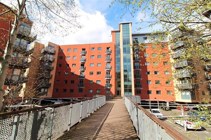 2 Bedroom Apartment To Rent In Velocity West, LS11