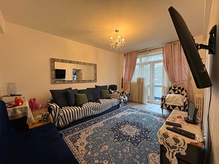 1 Bedroom Flat To Rent In Wellesley Court, Maida Vale, W9