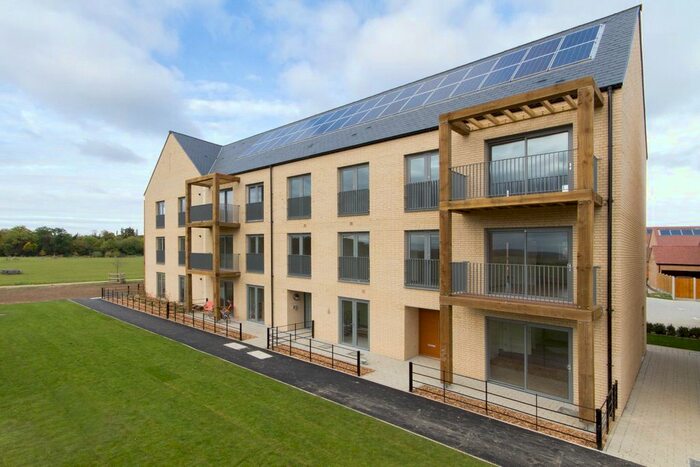 2 Bedroom Flat To Rent In Greenway House, Otter Close, Trumpington, Cambridge, CB2