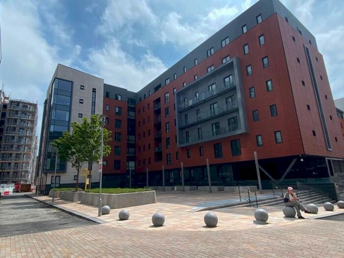 2 Bedroom Flat To Rent In Plaza Boulevard, Liverpool, L8