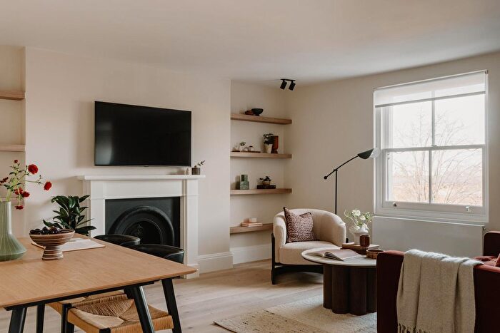 Studio To Rent In Tavistock Road, Notting Hill, W11