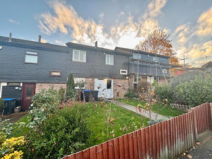 3 Bedroom Terraced House For Sale In Sidebrook Court, Thorplands, Northampton, NN3