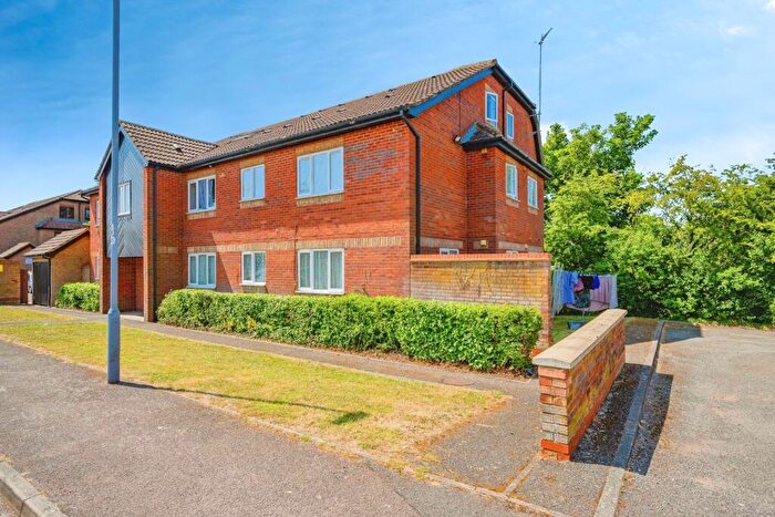 1 Bedroom Flat For Sale In Rodeheath, Luton, Bedfordshire, LU4