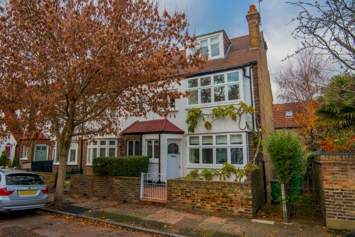 4 Bedroom House To Rent In Medcroft Gardens, London, SW14