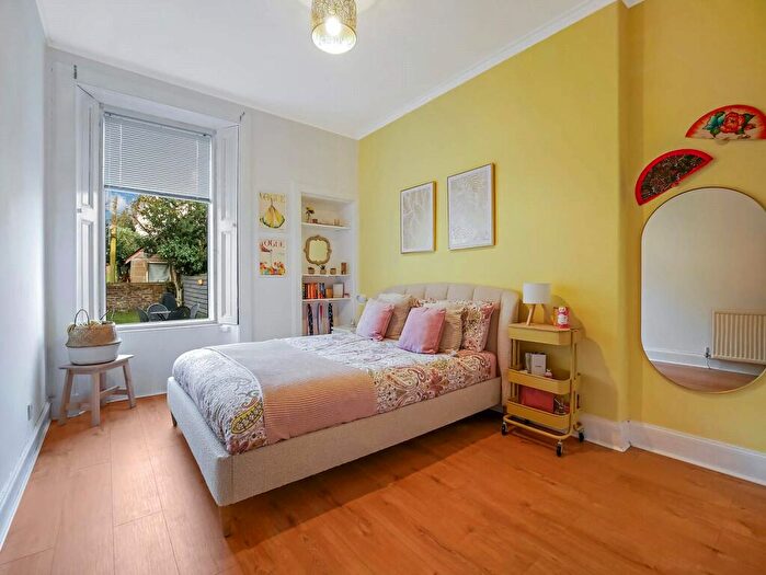 1 Bedroom Flat For Sale In Dryburgh Avenue, Rutherglen, Glasgow, South Lanarkshire, G73