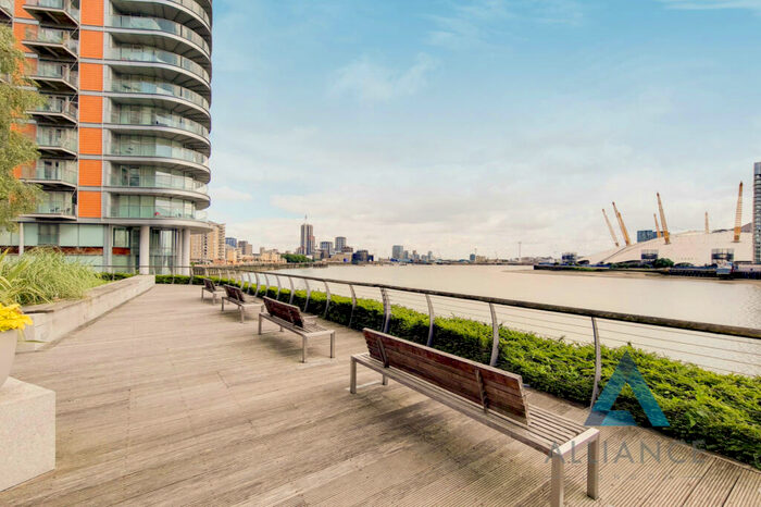 Studio For Sale In Ontario Tower, Fairmont Avenue, Poplar, London, E14
