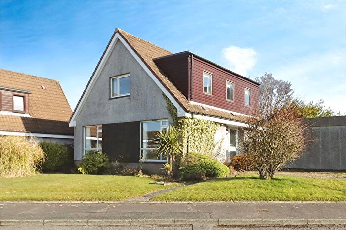 5 Bedroom Detached House For Sale In Keirsbeath Court, Kingseat, Dunfermline, Fife, KY12