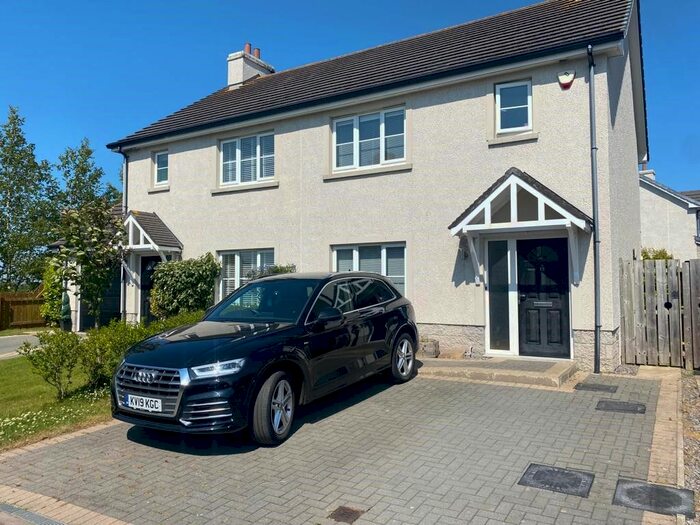 3 Bedroom Semi-Detached House To Rent In Deeside View, Aberdeen, AB12