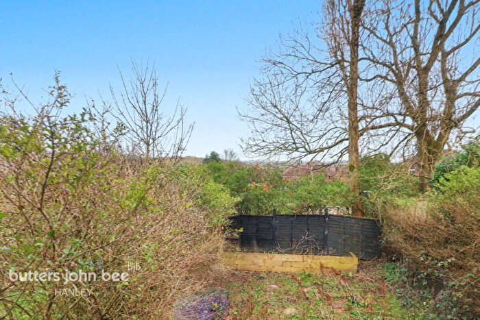 2 Bedroom Semi Detached House For Sale In Withington Road Stoke-On-Trent, ST6