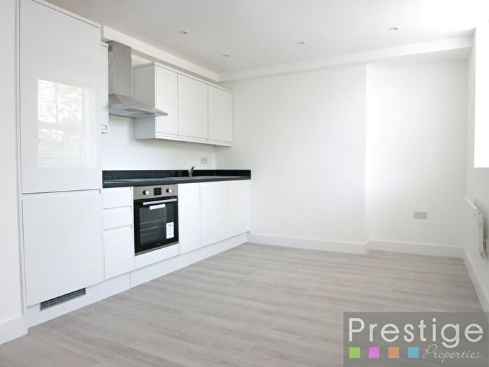 1 Bedroom Flat To Rent In Regents Park Road, London, N3