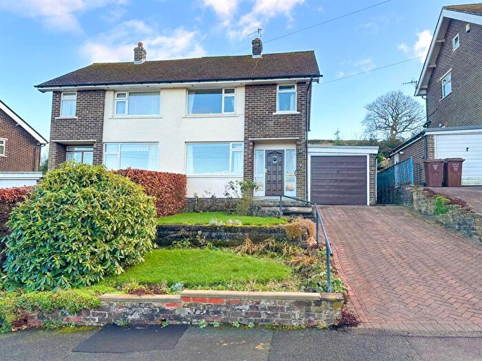 3 Bedroom Semi-Detached House For Sale In Coppy Road, Steeton, BD20