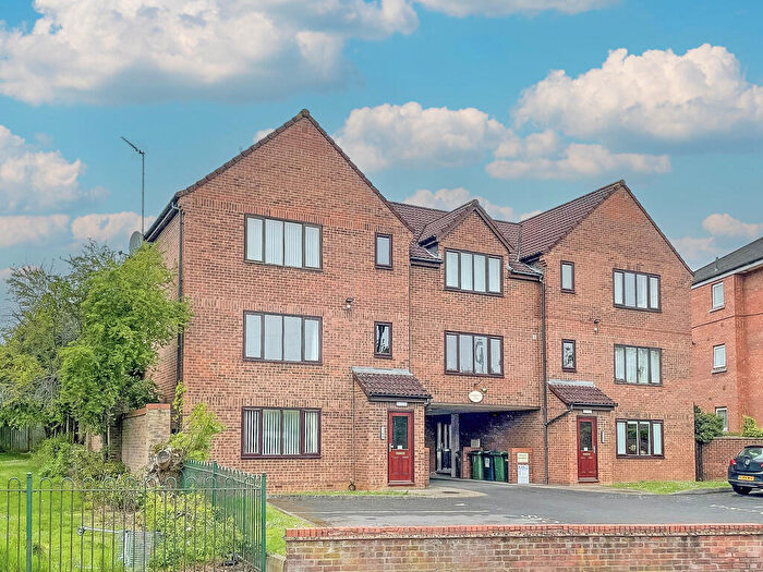 2 Bedroom Apartment For Sale In Doddington Court, Wellingborough, NN8