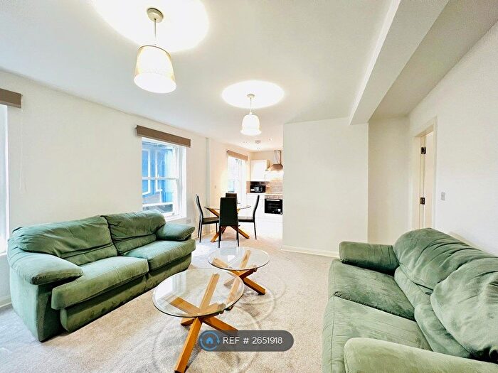 2 Bedroom Flat To Rent In Atlantic Road, London, SW9