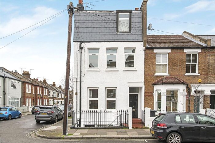 2 Bedroom Flat For Sale In Humbolt Road, London, W6